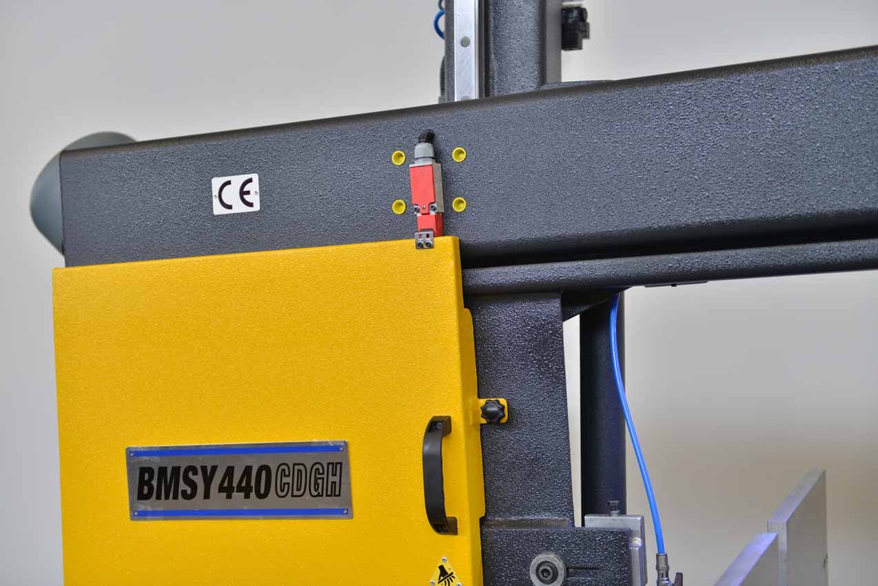 scie UBS S440CDGH NC 17