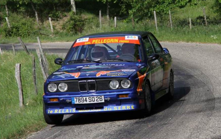 Ecureuil_2011_Pellegrin_full_attack