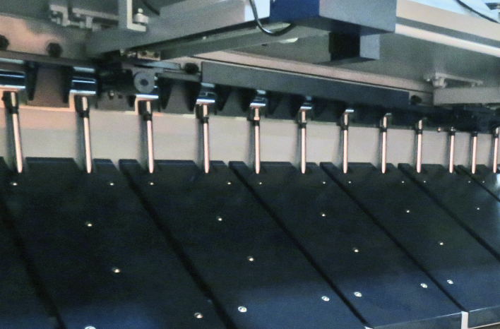 Cisaille guillotine UZMA HVS systeme anti torsion