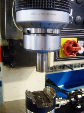 Riveter_hold_down_device_and_CAC